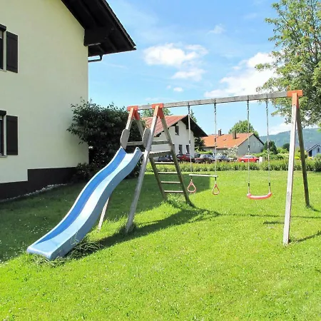 Waldtraud ماوث